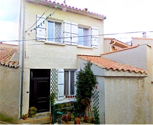 t5 à la vente -   11700  BLOMAC, surface 99 m2 vente t5 - UBI466110779